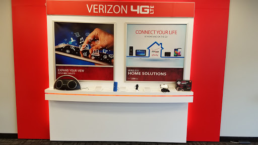 Cell Phone Store «Verizon Wireless Premium Retailer - Cellular & More», reviews and photos, 1192 S Main St #300, Chelsea, MI 48118, USA