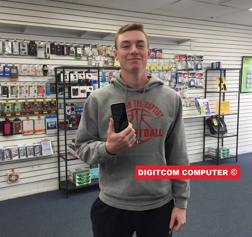 Computer Store «Digitcom Computer & Cell Phone Repair», reviews and photos, 1151 Deer Park Ave, North Babylon, NY 11703, USA