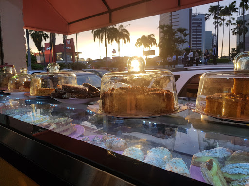 Panadería y Cafetería LATTEPAN