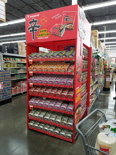 Grocery Store «Superior Grocers», reviews and photos, 1375 N Citrus Ave, Covina, CA 91722, USA