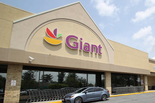 Giant Pharmacy, 13490 New Hampshire Ave, Silver Spring, MD 20904, USA, 