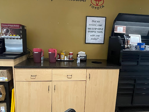 Cafe «The Cafe at Swope Toyota», reviews and photos, 1085 N Dixie Hwy a, Elizabethtown, KY 42701, USA
