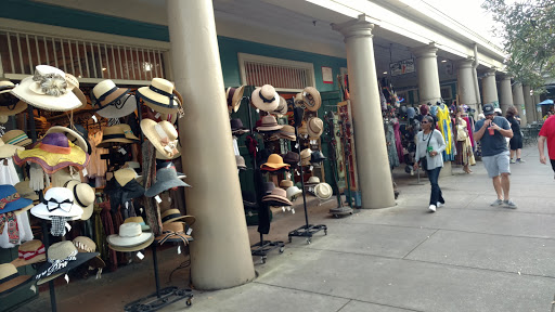 Italian Grocery Store «Central Grocery and Deli», reviews and photos, 923 Decatur St, New Orleans, LA 70116, USA