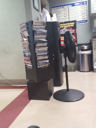 Jeep Dealer «Landmark Chrysler Dodge Jeep RAM Athens», reviews and photos, 4145 Atlanta Hwy, Bogart, GA 30622, USA