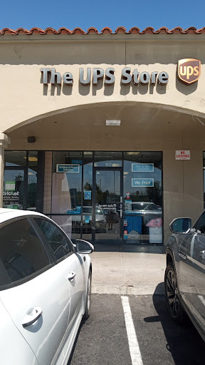 Shipping and Mailing Service «The UPS Store», reviews and photos, 530 E McDowell Rd #107, Phoenix, AZ 85004, USA