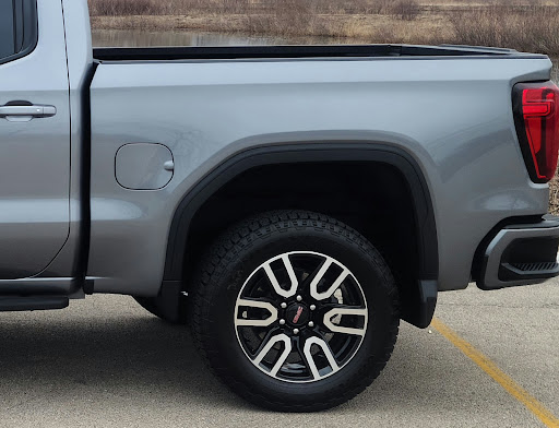 Auto Body Shop «Champaign Automotive Collision Center», reviews and photos, 103 Arbours Dr, Savoy, IL 61874, USA