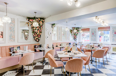 TEA AT THE GEORGE - A BEAUTIFUL VICTORIAN INSPIRED AFTERNOON TEA ROOM