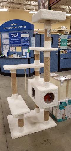 Pet Supply Store «PetSmart», reviews and photos, 3610 Rosecrans St, San Diego, CA 92110, USA