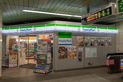 ファミリーマート はまりん仲町台駅店