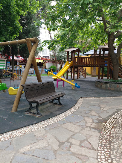 Gazipaşa Çocuk Parkı