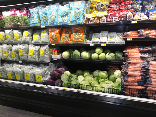 Supermarket «Rowes Supermarket», reviews and photos, 8595 Beach Blvd #329, Jacksonville, FL 32216, USA