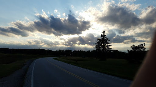 Golf Course «Airport Greens Golf Course», reviews and photos, 28980 White Rd, Willoughby Hills, OH 44092, USA