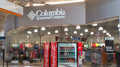 Sportswear Store «Columbia Sportswear Outlet Store», reviews and photos, 447 Great Mall Dr, Milpitas, CA 95035, USA