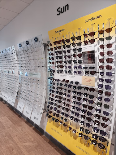Specsavers Opticians and Audiologists - Manchester - Arndale - Manchester