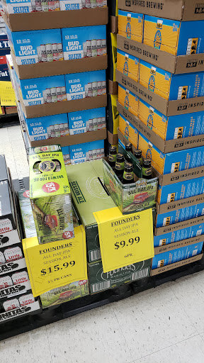 State Liquor Store «Liquor Barn», reviews and photos, 8170 W Golf Rd, Niles, IL 60714, USA