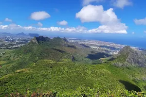 Le Pouce - Hiking and Exploring Mauritius meeting point image