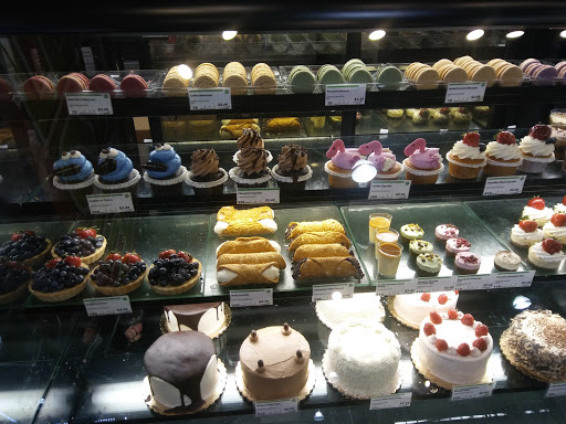 Grocery Store «Whole Foods Market», reviews and photos, 801 E Lamar Blvd, Arlington, TX 76011, USA