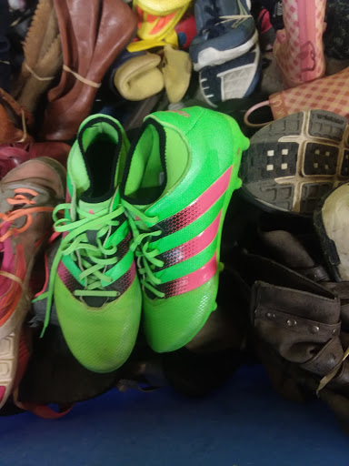 Thrift Store «Goodwill Buy the Pound Store & Recycling Center», reviews and photos