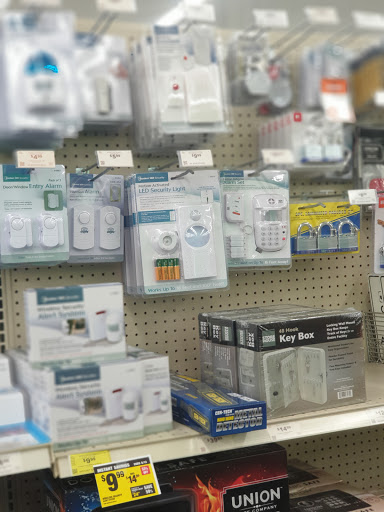 Hardware Store «Harbor Freight Tools», reviews and photos, 3179 Erie Blvd E, Syracuse, NY 13214, USA