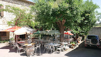 Atmosphère du Café Le Café De La Place à Minerve - n°7