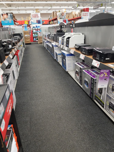 Office Supply Store «Staples», reviews and photos, 335 Haggerty Rd, Walled Lake, MI 48390, USA