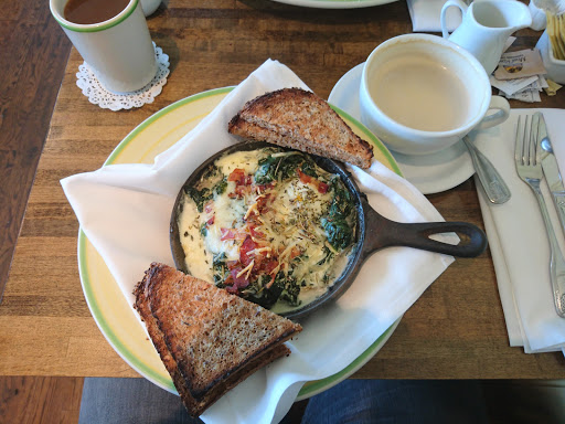 Caterer «La Cuisine Cafe Market & Catering», reviews and photos, 750 E Main St, Branford, CT 06405, USA