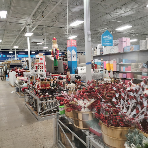 Home Goods Store «At Home», reviews and photos, 2780 Wilma Rudolph Blvd, Clarksville, TN 37040, USA