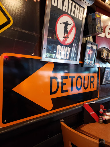 Shopping Mall «Westgate Centre», reviews and photos, 12320 Olive Blvd, Creve Coeur, MO 63141, USA