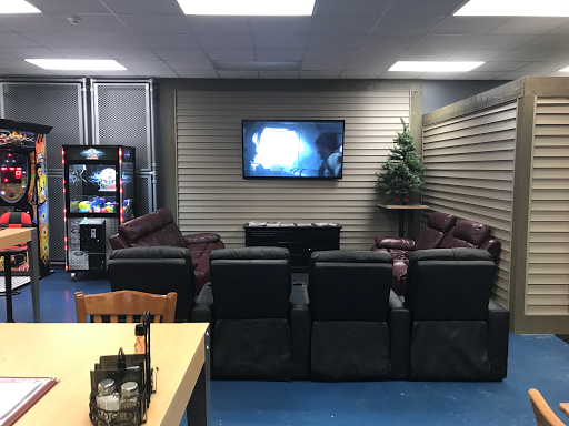 Shopping Mall «The Pointes Shopping Center», reviews and photos, 1040 E Sternberg Rd, Norton Shores, MI 49441, USA