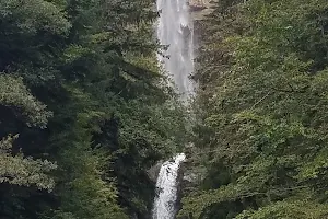 Horse Tail Waterfall image