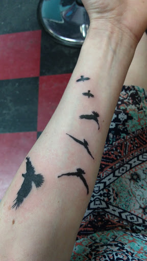 Tattoo Shop «546 Tattoo Studio», reviews and photos, 124 Columbus Ave, Sandusky, OH 44870, USA