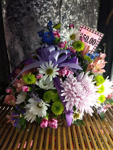 Florist «Eureka Florist», reviews and photos, 524 Henderson St, Eureka, CA 95501, USA