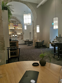 Atmosphère du Restaurant gastronomique Maison Saint Crescent - La Table Lionel Giraud à Narbonne - n°3