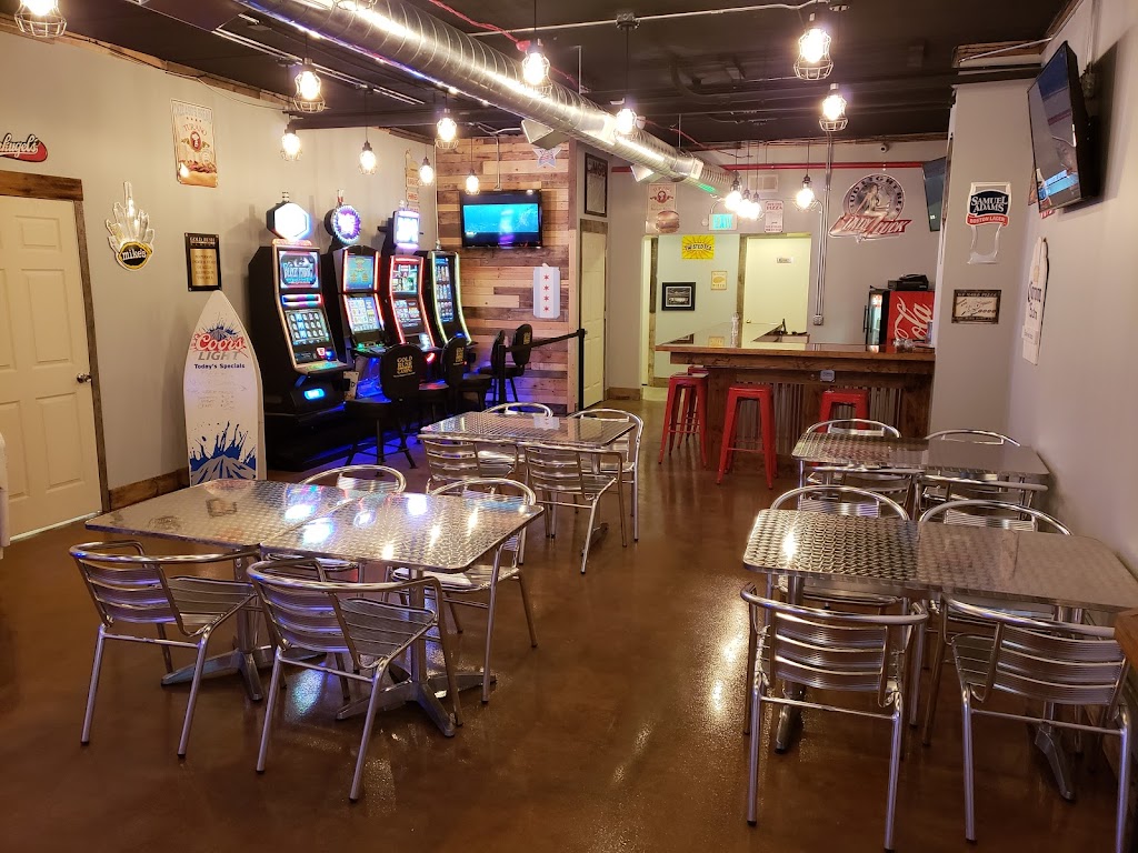 Dino's Pizza & Pasta 60156