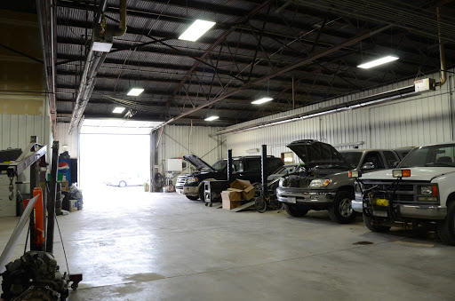Auto Body Shop «Andrews Collision Center Inc», reviews and photos, 815 3rd St SE, Cedar Rapids, IA 52401, USA