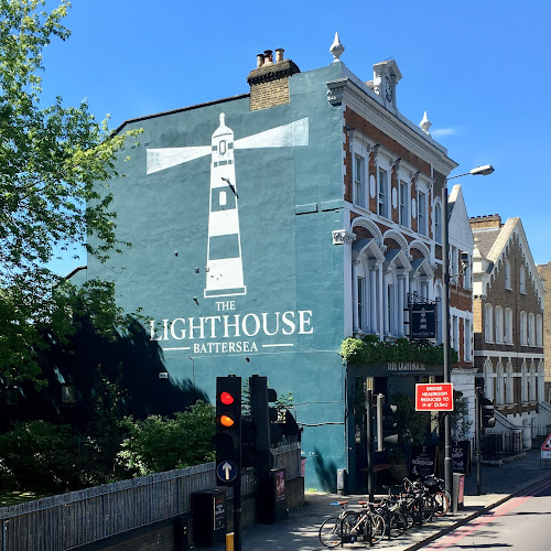 The Lighthouse Battersea - Pub