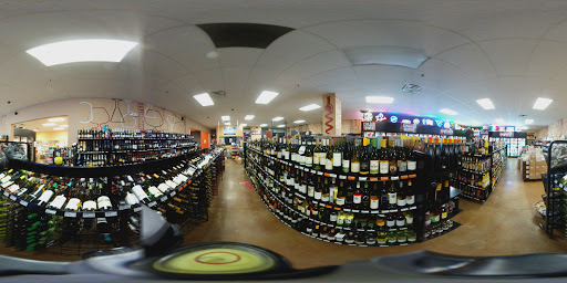 Grocery Store «Malincho Euro Market & Prestige Liquor», reviews and photos, 1475 Lee St, Des Plaines, IL 60018, USA