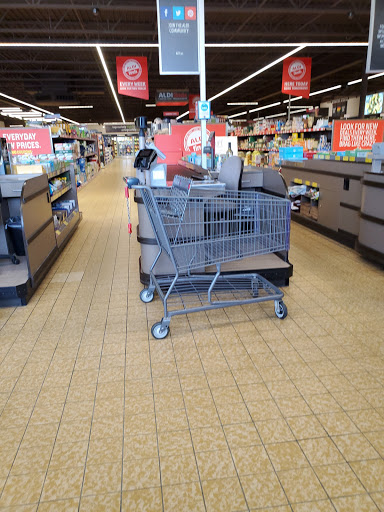 Supermarket «ALDI», reviews and photos, 1806 N Wayne St, Angola, IN 46703, USA