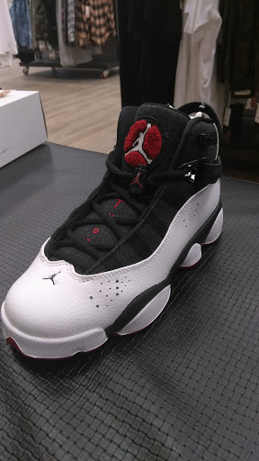 Shopping Mall «Liberty Court Shopping Center», reviews and photos, 8660 Liberty Rd, Randallstown, MD 21133, USA