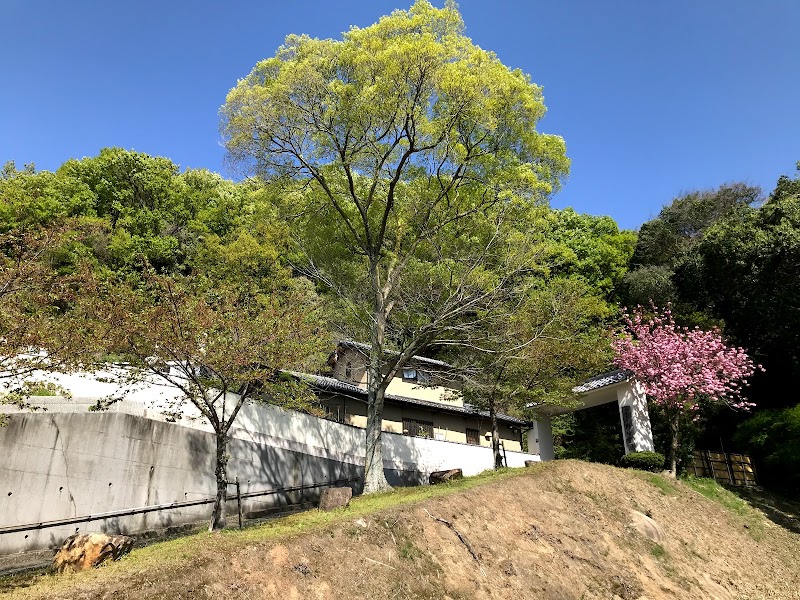 野崎霊園