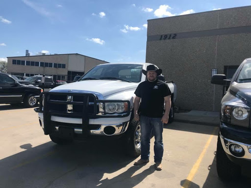 Used Car Dealer «Lone Star Car & Truck», reviews and photos, 1912 Old Denton Rd, Carrollton, TX 75006, USA