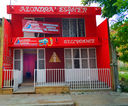 Alondra Esther, Escuela de Danzas Árabes