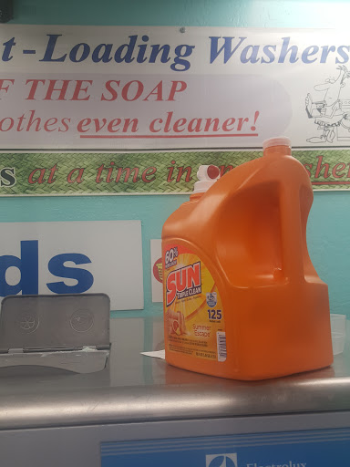 Laundromat «Laundry Basket 24-Hour Laundromat», reviews and photos, 5108 N 19th Ave, Phoenix, AZ 85015, USA