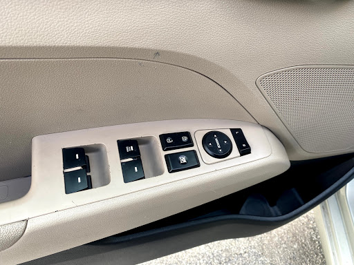 Used Car Dealer «MIA Repos LLC Auto Sales», reviews and photos, 9907 NW 79th Ave, Hialeah Gardens, FL 33016, USA