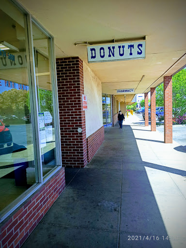 Donut Shop «Blue Pantry Donuts», reviews and photos, 741 Colusa Ave, Yuba City, CA 95991, USA