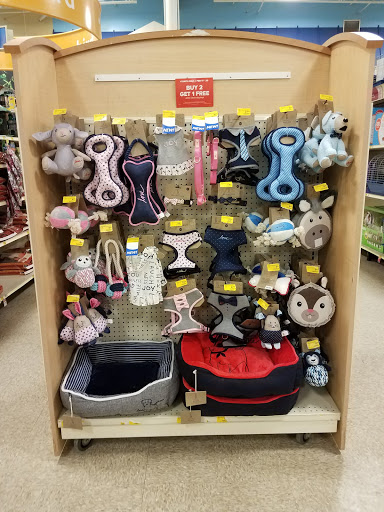 Pet Supply Store «PetSmart», reviews and photos, 220 Commerce Blvd, Fairless Hills, PA 19030, USA