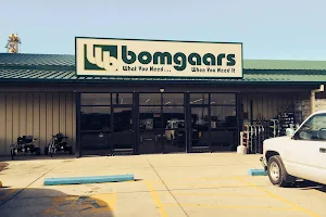 Bomgaars image