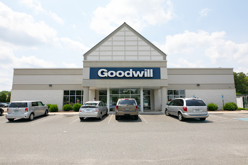Thrift Store «Goodwill Virginia Center Retail Store», reviews and photos, 10231 Washington Hwy, Glen Allen, VA 23059, USA
