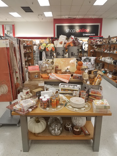 Department Store «T.J. Maxx», reviews and photos, 331 New Jersey 18, East Brunswick, NJ 08816, USA