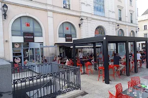ETIENNE Coffee & Shop Laval image
